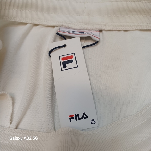 Fila Cream Track Sweatpants with Elastic Waistband and Tapered Fit Size M - Picture 9 of 14
